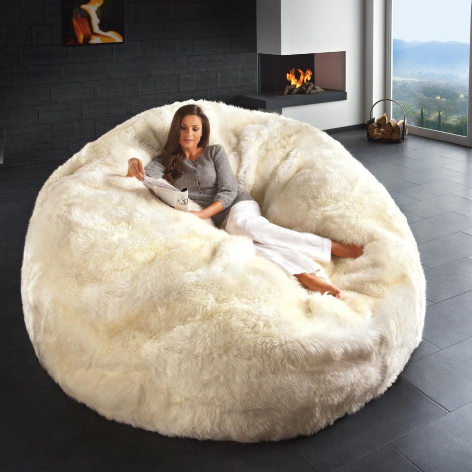 Огромный пуфик