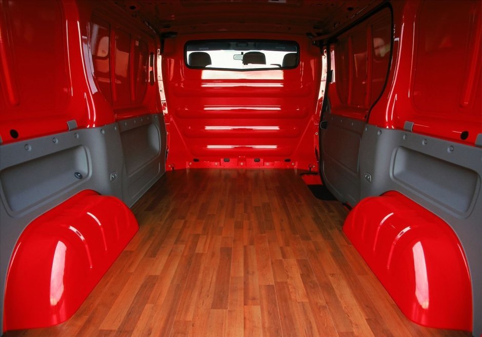 Опель Виваро грузовой отсек