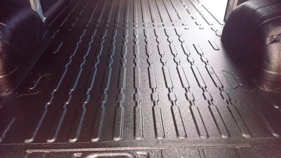 Напольные покрытия для кузова автомобиля