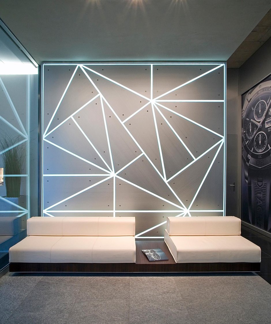 Зеркальное панно с подсветкой