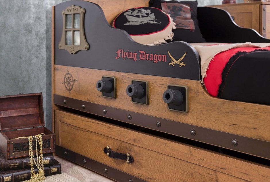 Чилек комната Black Pirate