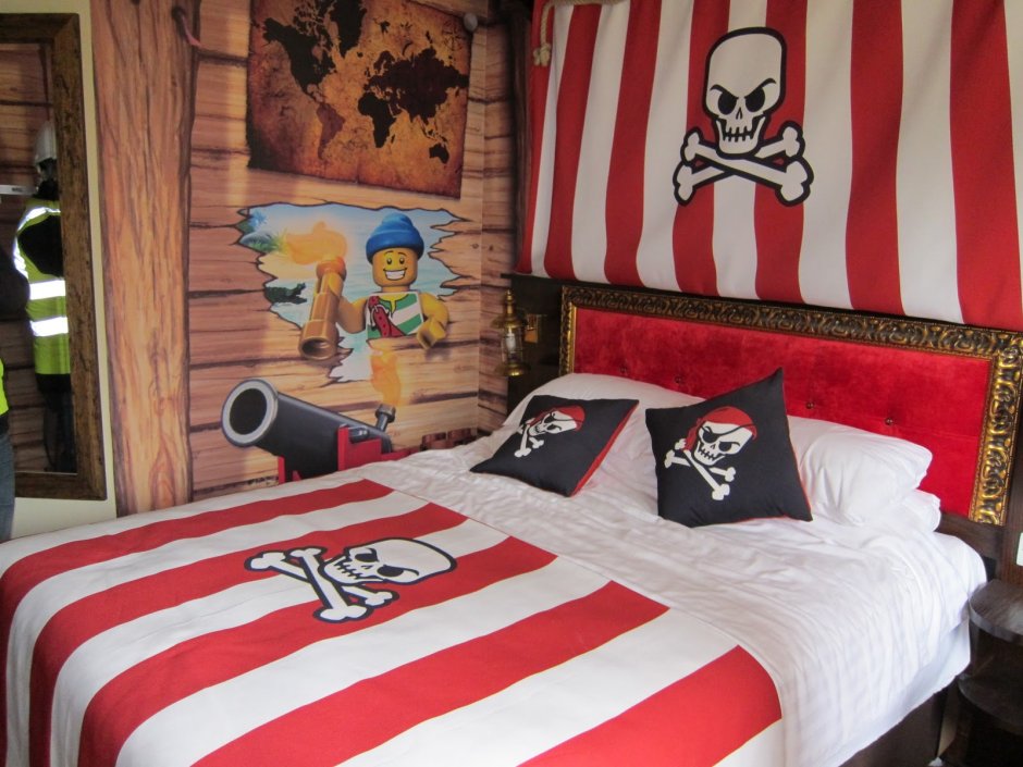 Детские комнаты в доме в стиле пиратов