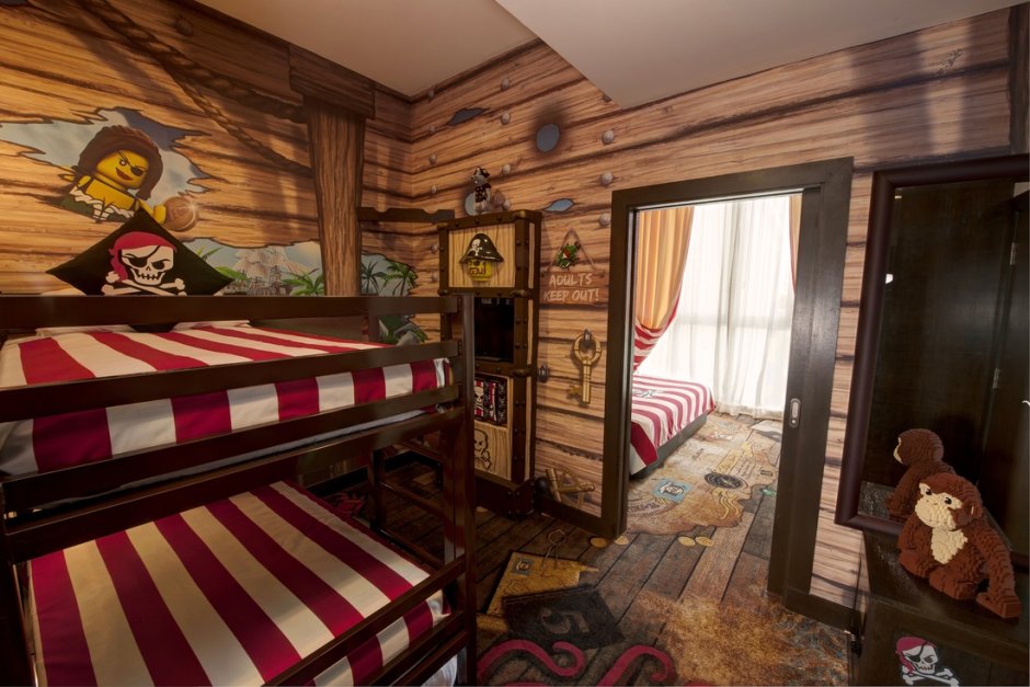 Балкон в пиратском стиле