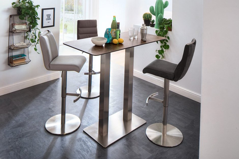 Офисный стол стул из металла