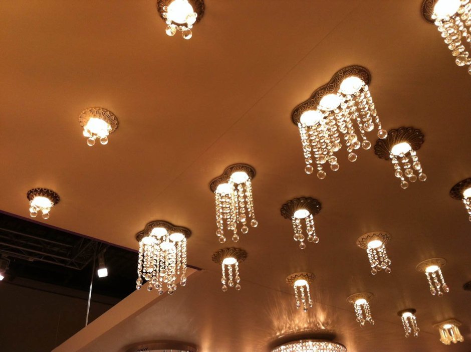 Трековый светильник Spiro в интерьере