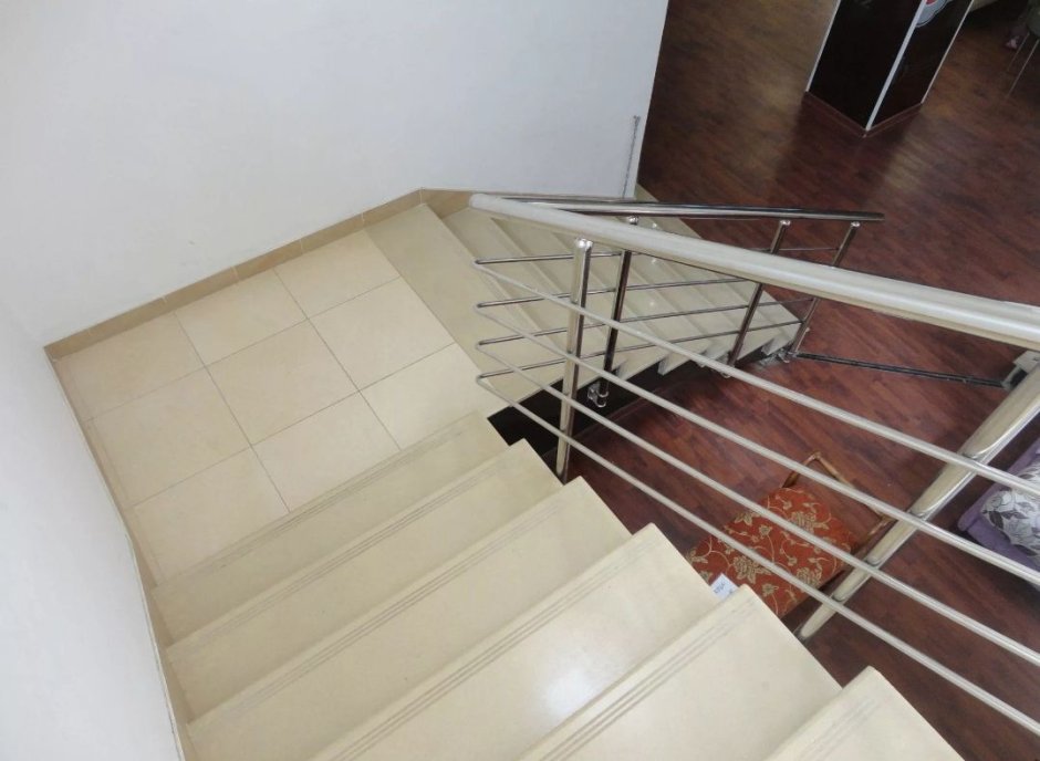 Лестница из керамогранита Верхние ступени