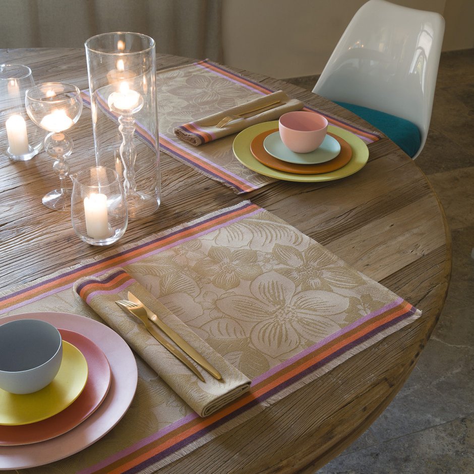 Бумажные подложки на столы