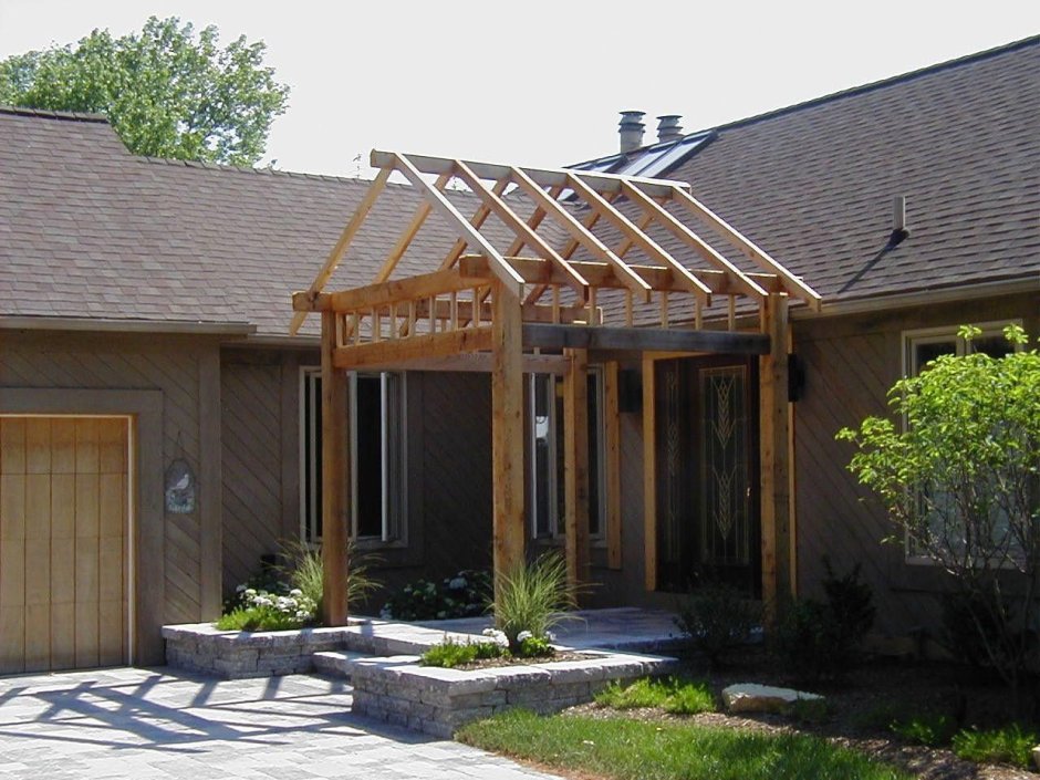 Терраса с двускатной крышей