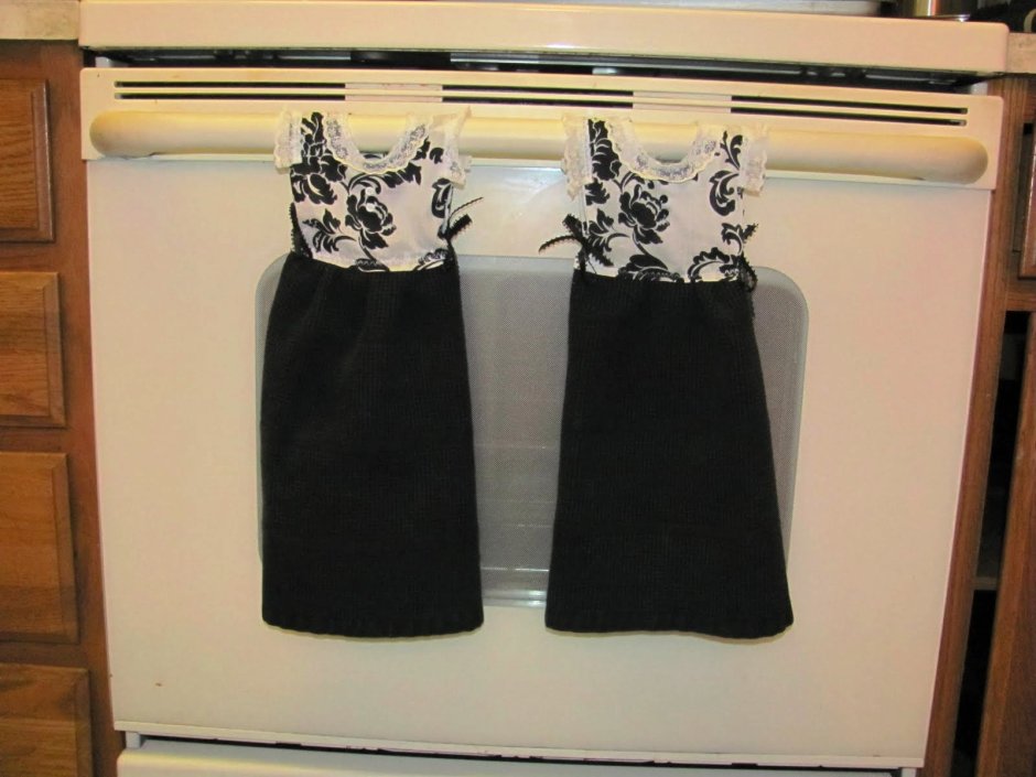 Полотенце кухонное на плите