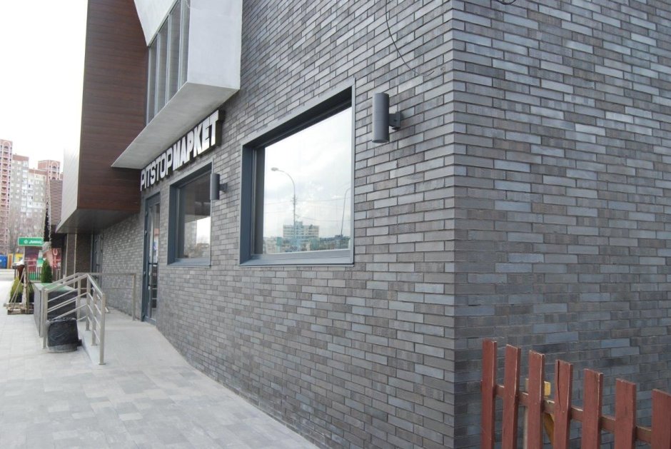 Металлопрофиль МП 18 волна фасад здания