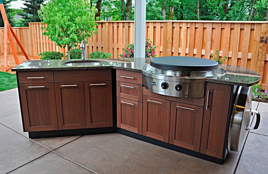 Кухонная мебель для беседки