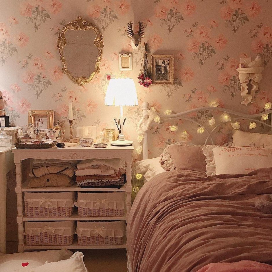 Винтажная комната девушки