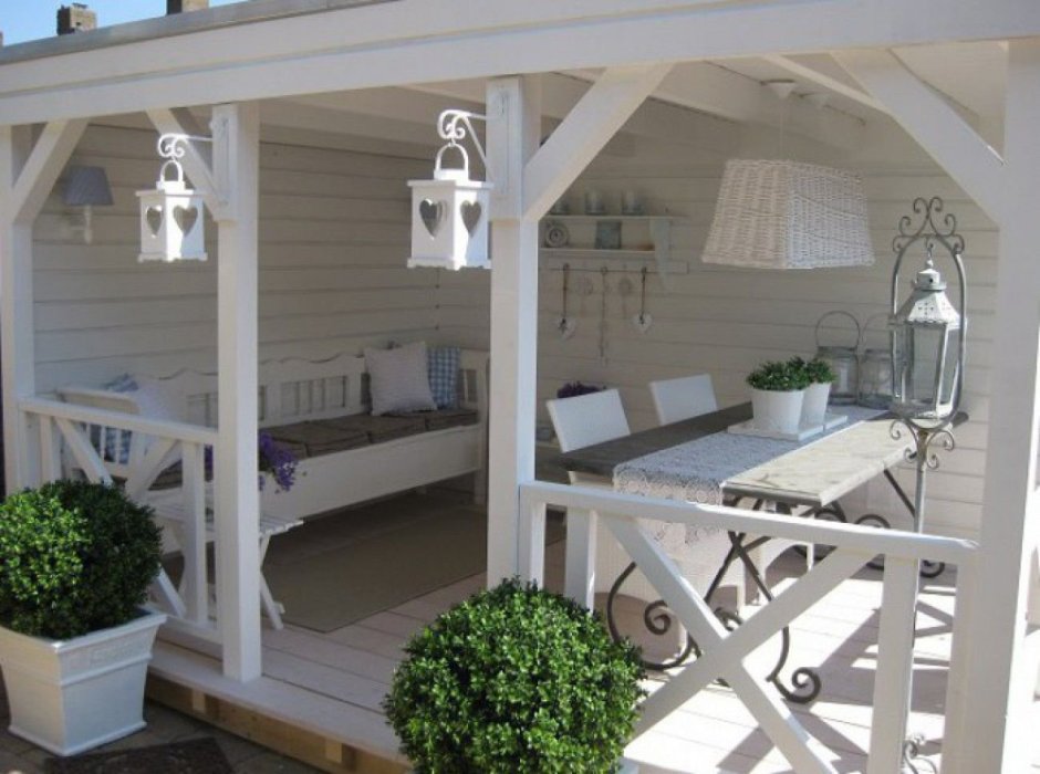 Пергола деревянная белая