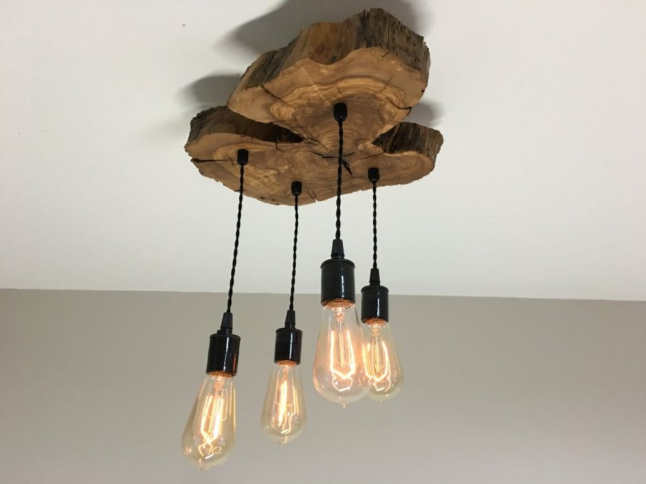 Светильник из ствола дерева