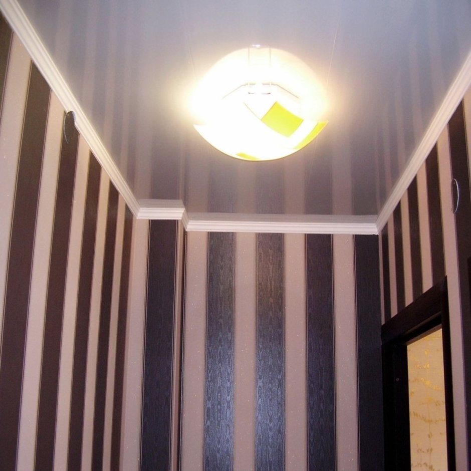 Отделка коридора пластиковыми панелями