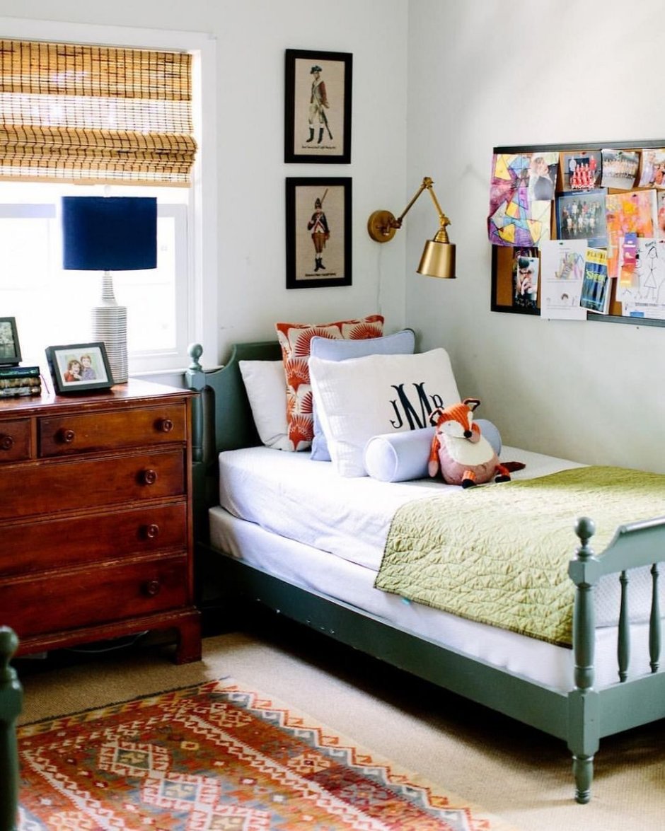 Комната с односпальной кроватью