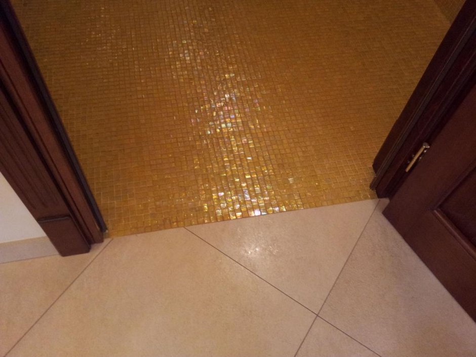 Порожек в ванной