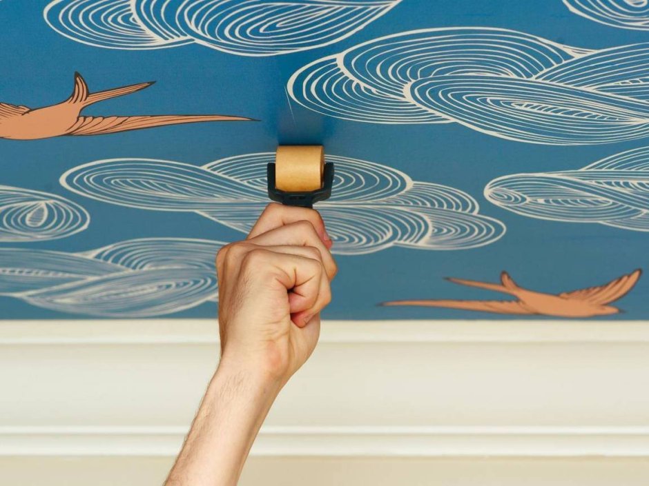 Обои на потолок