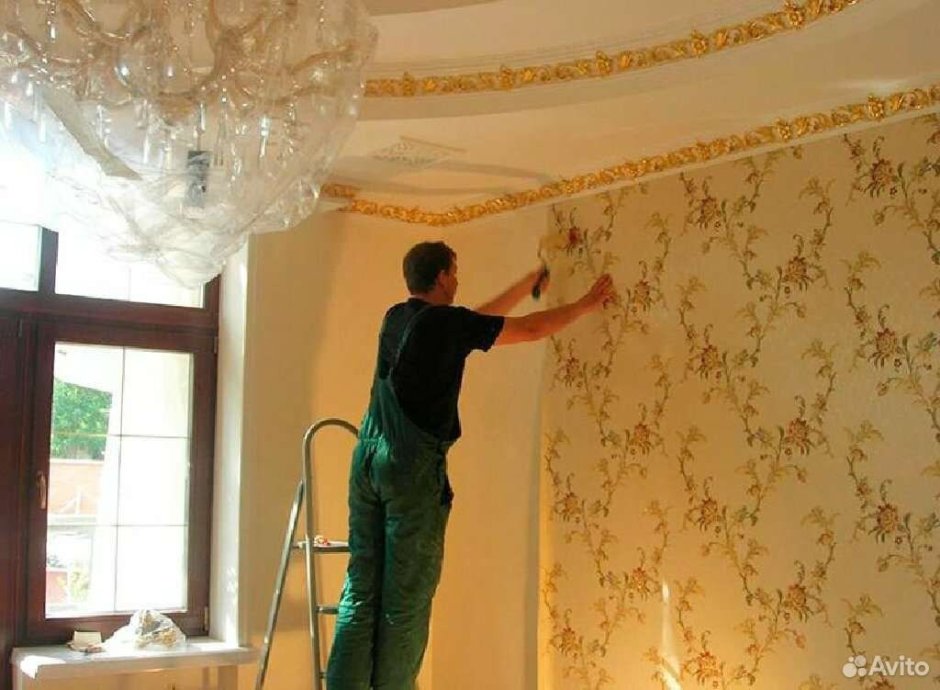 Клейка обоев