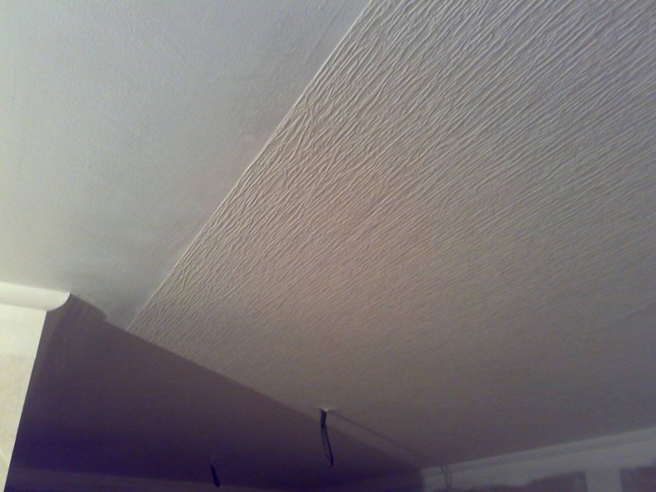 Потолочные обои под покраску