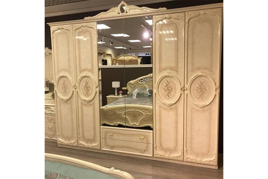 Шкаф 6ти дверный