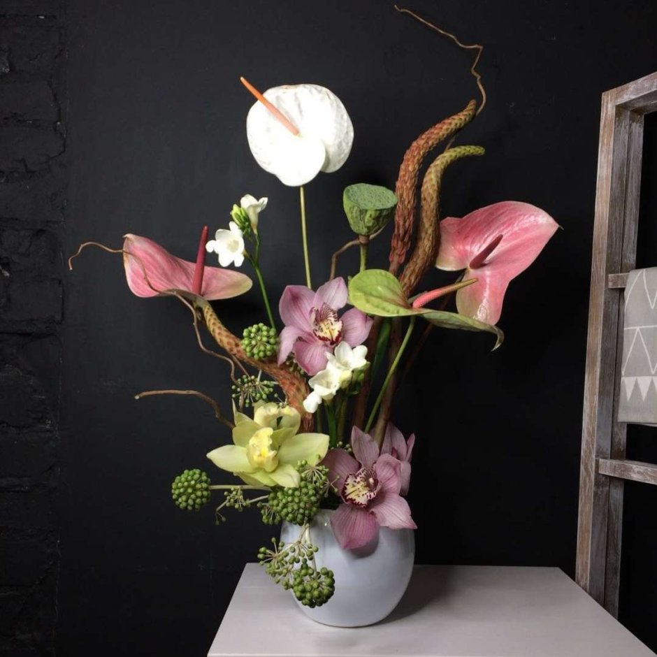 Напольные цветы в интерьере