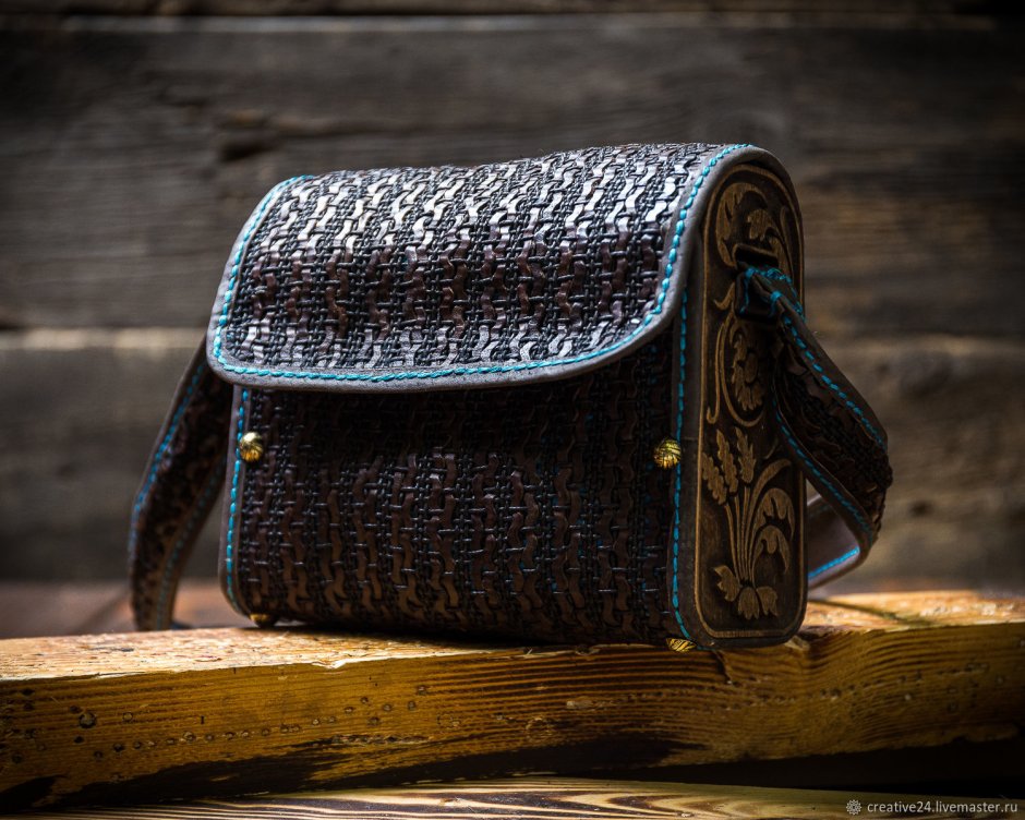 Сумка из дерева