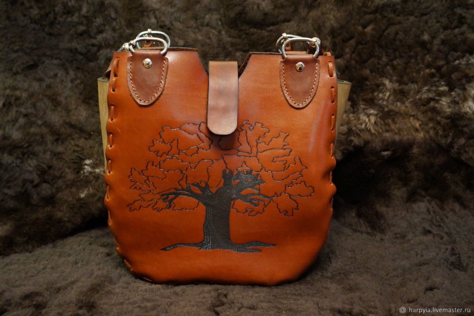 Кожаные сумки с пирографией