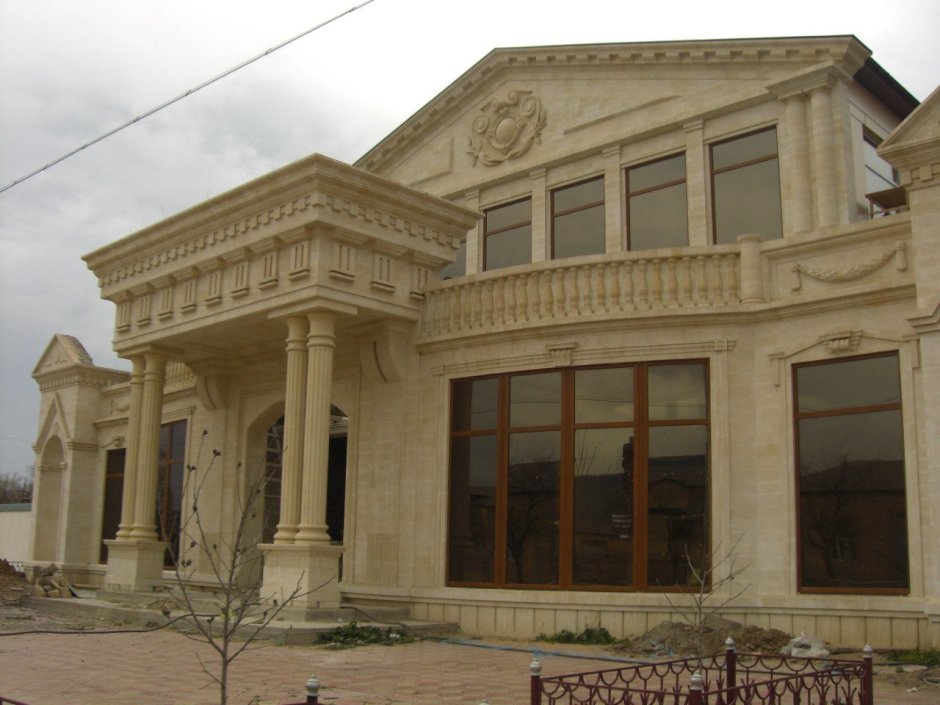 Дома из дагестанского камня в Ставрополе