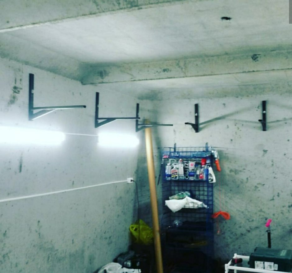 Полка в гараж из уголка