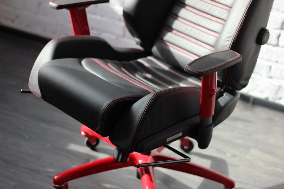 Кресло руководителя Феррари