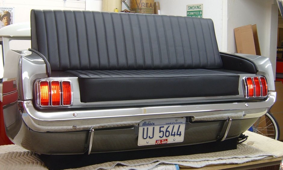 Диван Форд Мустанг