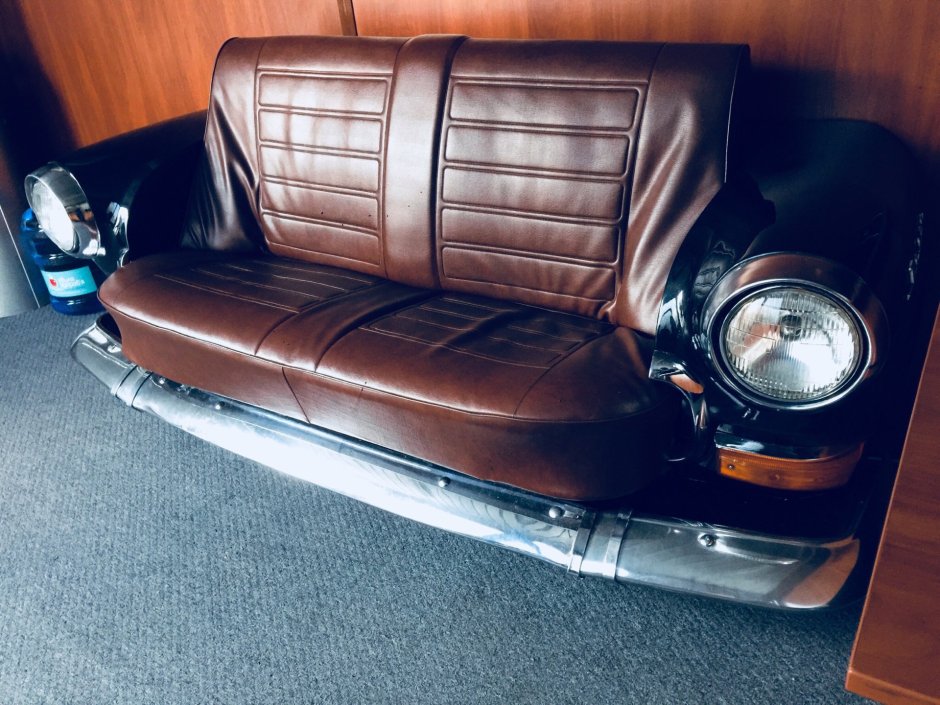 Диван ГАЗ 21