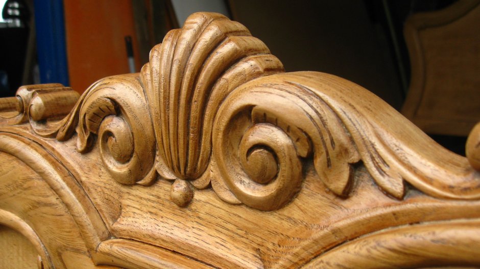 Старинный стул