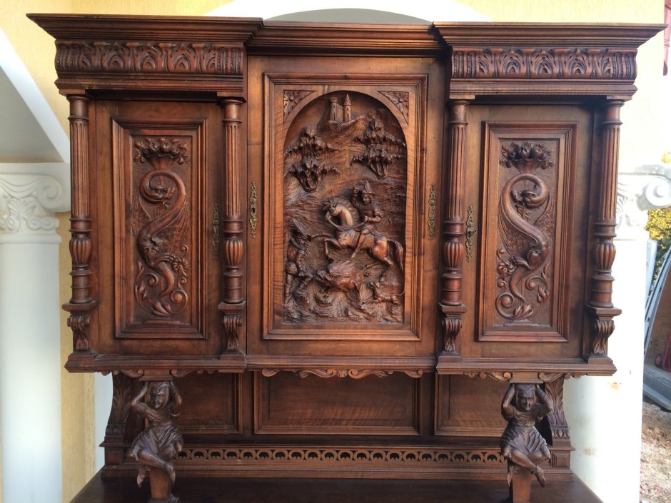 Мебель в стиле Барокко из дерева