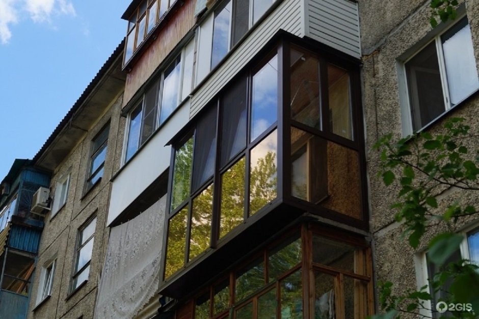 Стеклянный балкон