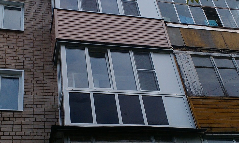 Золотая тонировка балкона