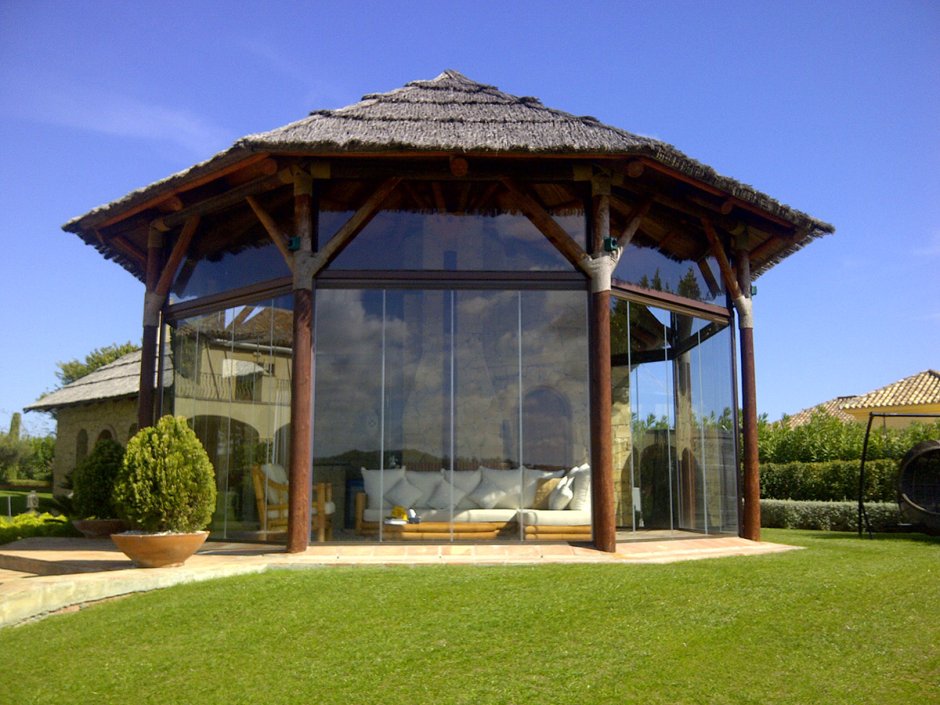 Беседка Аркона застекленная