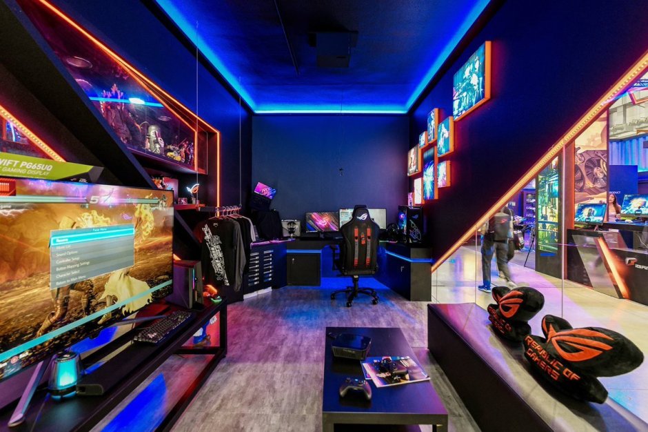 Игровая комната с компьютером