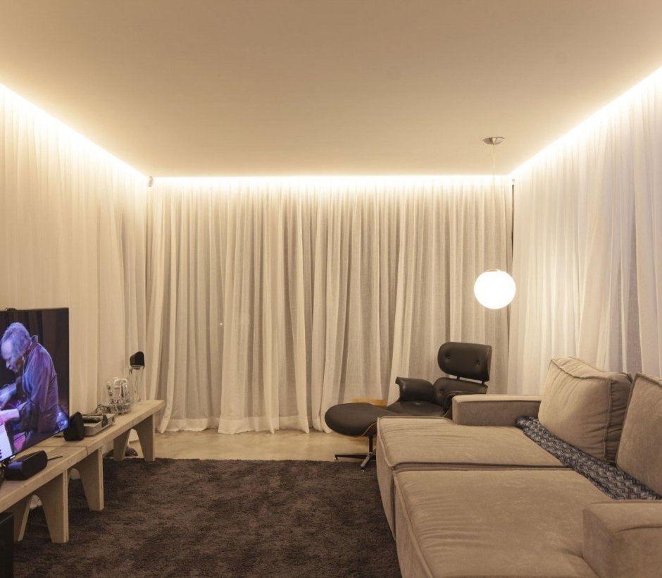 Парящий натяжной потолок