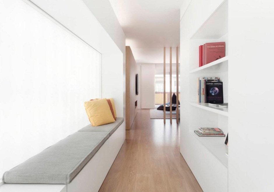 Интерьер узкой прихожей в квартире Минимализм