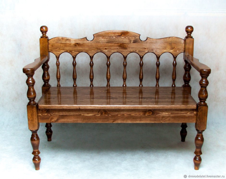 Деревянные диваны под старину