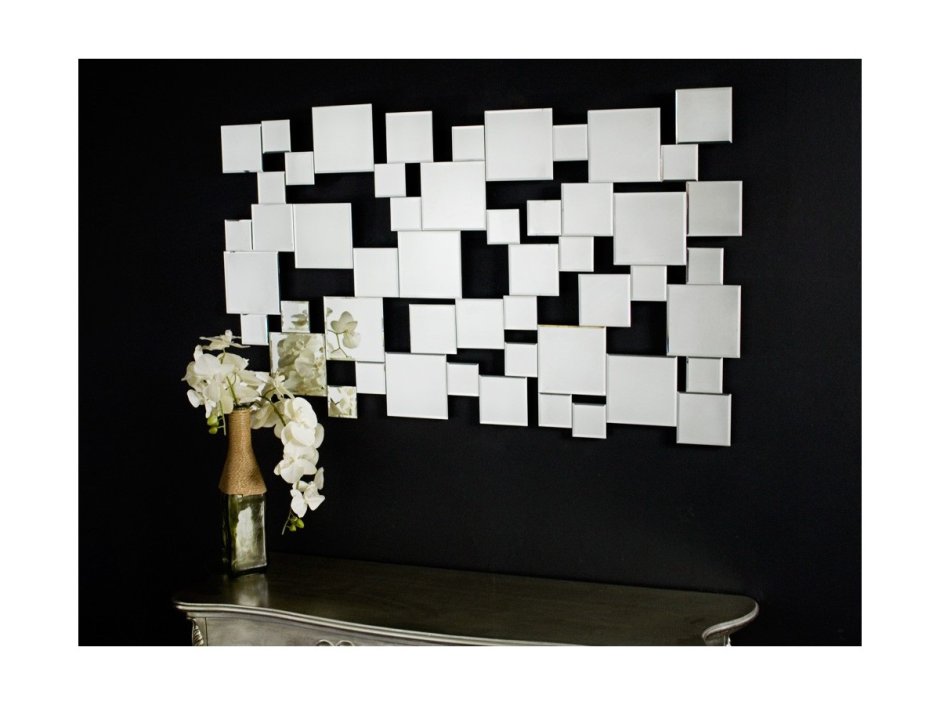 Украсить стену над диваном