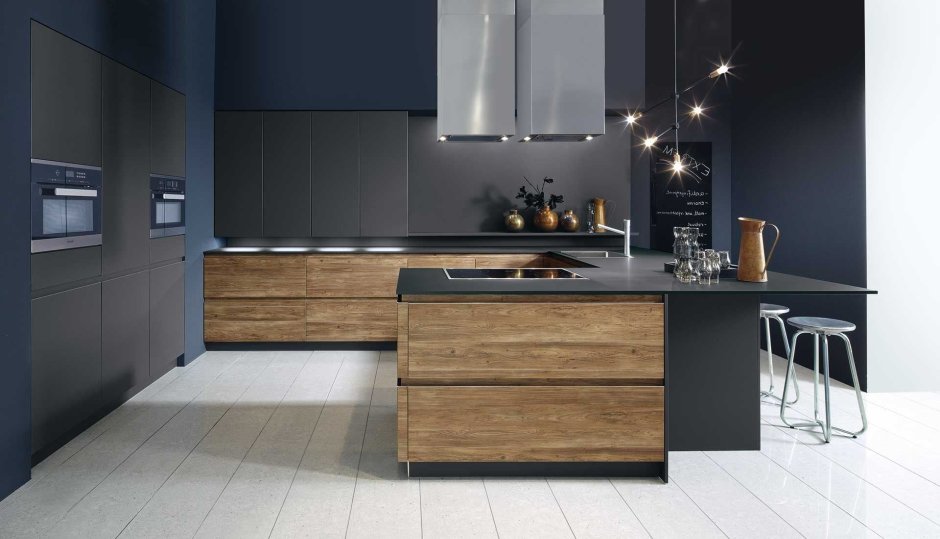 Кухня антрацит с деревом