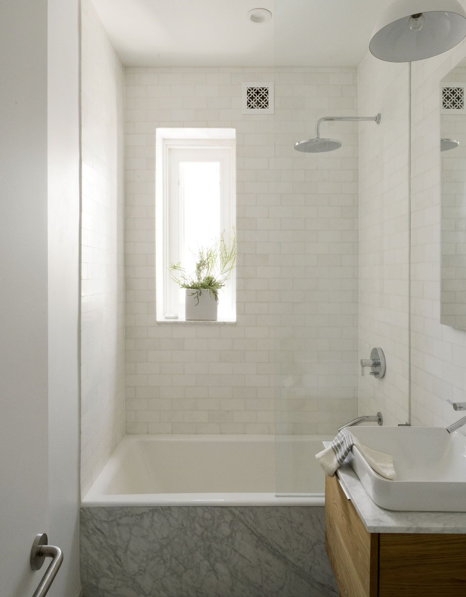 Санузел с сидячей ванной