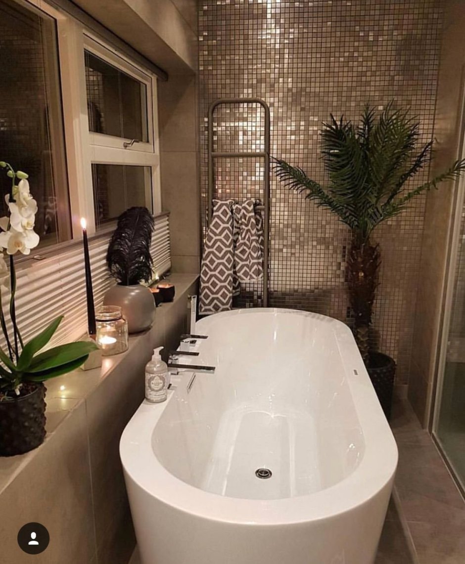 Ванная комната с туалетом и стиральной