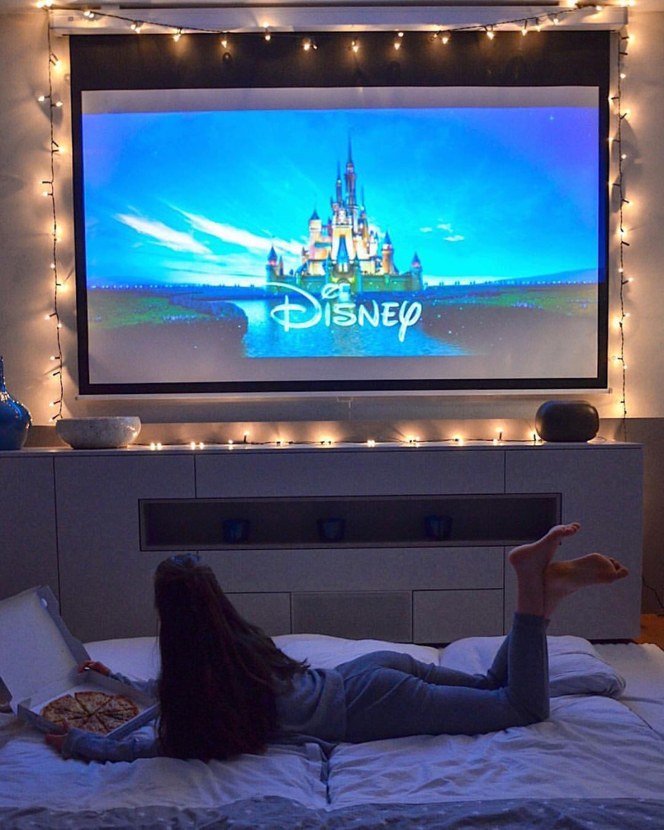 Проектор в интерьере детской