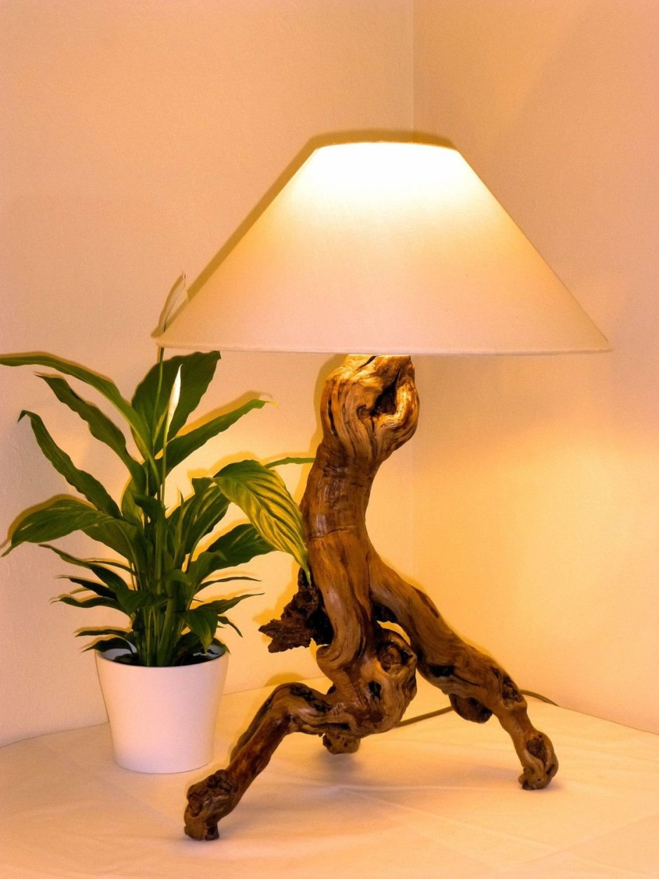 Лампа из коряги