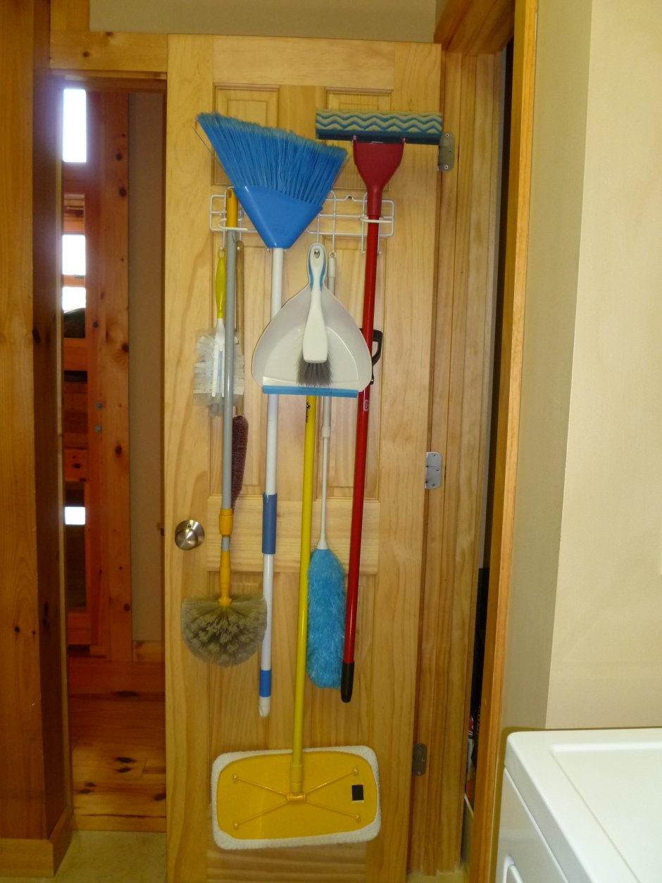 Хранение швабры и веники