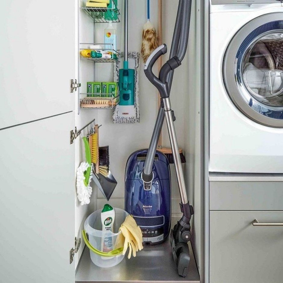 Место для хранения пылесоса